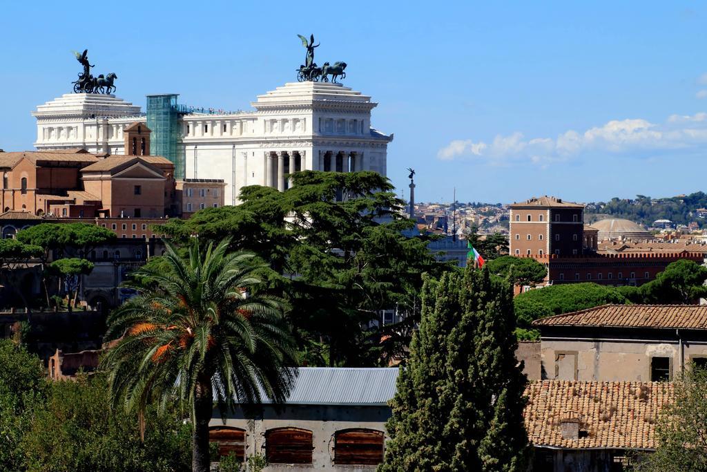 Fori Imperiali Apartment Rome Bagian luar foto
